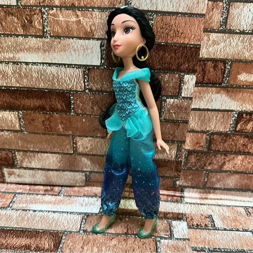 Disney Princess Royal shimmer Jasmine doll